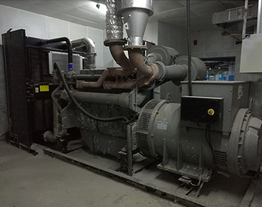 千亿中国有限公司官网800KW/400V陆用发电机应用于某房地产项目